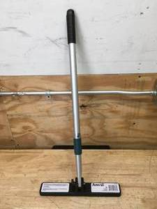 lot 110 image: Anvil Telescopic Magnetic Pick Up Tool