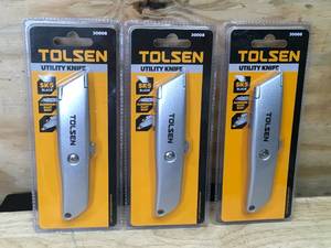 lot 139 image: Lot of 3 - Tolsen Utility Knife Model # 30008