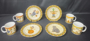 lot 25 image: Set of 4 Sakura Halloween Plates and Mugs by Debbie Mumm