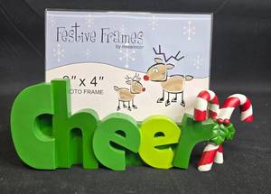 lot 24 image: Festive Frames Cheer Word Photo Frame - 6 x 4