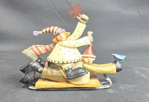lot 112 image: Williraye Studio Baby Sitting Figurine by Coynes & Company (2004)