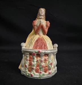 lot 88 image: Royal Worcester Juliet Figurine Modelled by Hannah Nelson