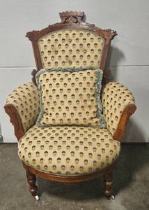 lot 161 image: Antique Bergere Style Chair with Yellow & Blue Pattern Fabric
