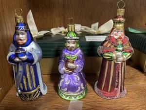 lot 98 image: Waterford Set of Three Wisemen Ornaments