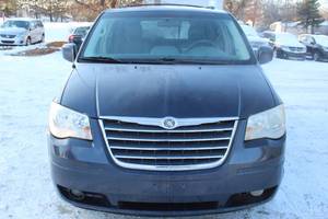 2009 Chrysler Town and Country Tourin 4dr Mini Van (FWD)
