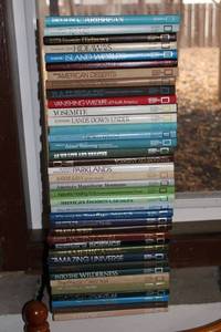 lot 4 image: Collection of 35 National Geographic Society Books