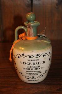 lot 119 image: Vintage Tullamore Dew Blended Irish Whiskey Jug