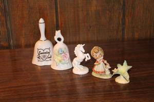 lot 123 image: Vintage Collectible Ceramic Bell and Figural Figurines Set