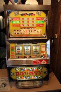 lot A-155 image: Vintage Bounty Slot Machine with Original Graphics and Paytable