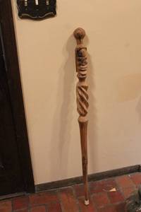 lot 162 image: Hand-Carved Wooden Walking Stick with Unique Spiral Design and Carved Face