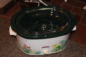 lot 175 image: Rival Crock-Pot Slow Cooker with Floral Design