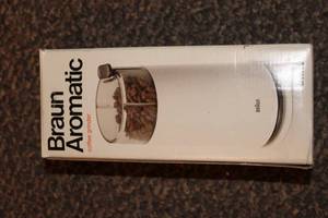 lot 176 image: Braun Aromatic Coffee Grinder KSM 2W - Boxed