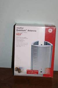 lot 237 image: GE Amplified Quantum HD3 Antenna for Digital Television