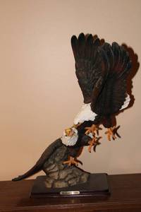 lot 253 image: The Croda Collection Bald Eagles Sculpture