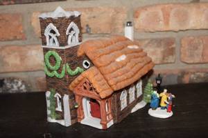 lot 305 image: 1988 Department 56 Dickens Village Series My Glen Church