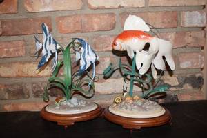 lot 318 image: Handcrafted Decorative Marine Scene with Koi Fish and Angelfish Figurines