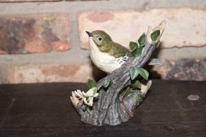 lot 326 image: Franklin Porcelain Ruby-crowned Kinglet Figurine with Floral Base