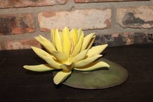 lot 329 image: Vintage Yellow Lotus Flower Figurine with Green Leaf Base