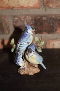 lot 342 image: Lifeton Hand Painted Blue Jay Figurine on Branch