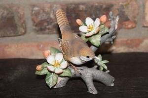lot 344 image: Vintage Italian Porcelain Bird Figurine with Flower Accents