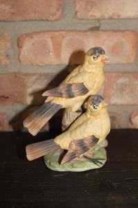 lot 348 image: Vintage Porcelain Yellow Birds Figurine on a Green Base