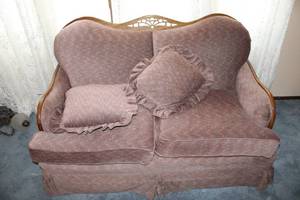 lot 360 image: Vintage Loveseat Sofa with Decorative Cushions