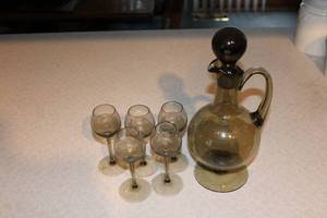 lot 395 image: Vintage Smoky Glass Pitcher with Set of 5 Glasses