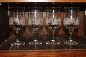 lot 400 image: Set of 4 Etched Glass Goblets with Evergreen Tree Design