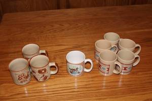 lot 434 image: Set of 10 Vintage Coffee Mugs with Floral and Wildlife Designs