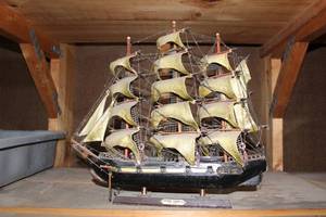 lot 453 image: Vintage Spanish Galleon Ship Model - Fragata Espaola 1780