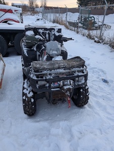 2004 - 2006 Polaris Sportsman 700 cc Twin ATV with Snow Accessories