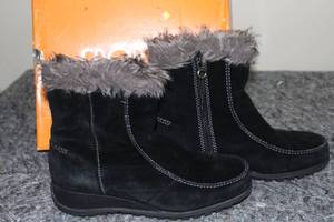lot 60 image: Sporto Dena Black Waterproof Fur Trimmed Boots Size 11W