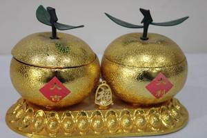 lot 80 image: Decorative Golden Mandarin Oranges Trinket Boxes