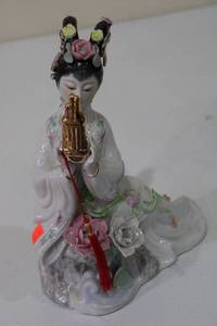 lot 90 image: Collectible Ceramic Chinese Figurine with Floral Accents