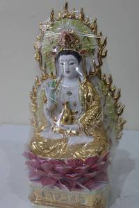 lot 113 image: Porcelain Quan Yin Statue with Gold Accents