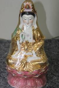 lot 134 image: Ceramic Kwan Yin Goddess Statue with Gold Accents