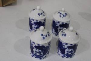 lot 150 image: Set of 4 Blue and White Ceramic Tea Jars with Lids