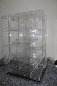 lot 185 image: Acrylic Display Case with Adjustable Shelves