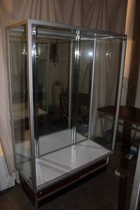 lot 229 image: Large Glass Display Case with Sliding Doors