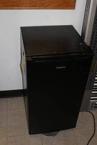 lot 247 image: Galanz Mini Fridge with Freezer Compartment