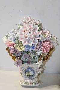 lot 423 image: Vintage Floral Arrangement Porcelain Vase with Multicolored Flowers