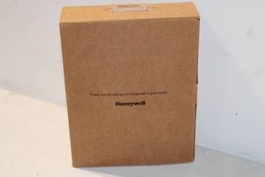 lot 470 image: Honeywell RTH2300RTH221 Programmable Thermostat with User Manual