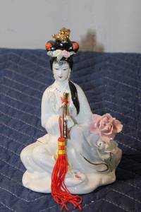 lot 520 image: Vintage Chinese Porcelain Figurine of Woman Playing Flute with Flowers