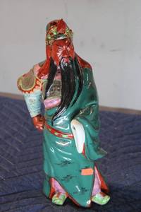 lot 574 image: Vintage Chinese Porcelain Figure of Warrior in Traditional Attire