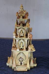 lot 583 image: Intricately Carved Decorative Temple Figurine