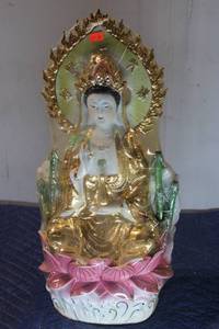 lot 624 image: Vintage Porcelain Statue of Guanyin with Gold Accents