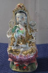 lot 626 image: Porcelain Goddess Figurine with Gold Detailing