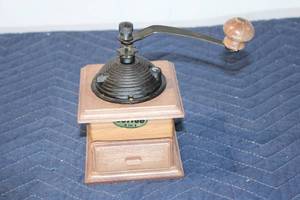 lot 642 image: Vintage Manual Coffee Grinder with Wooden Base