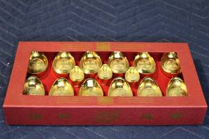 lot 649 image: Set of 12 Decorative Gold Ingots in Presentation Box