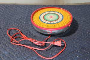 lot 693 image: Vintage Electric Spinning Light Toy with Multicolor Display